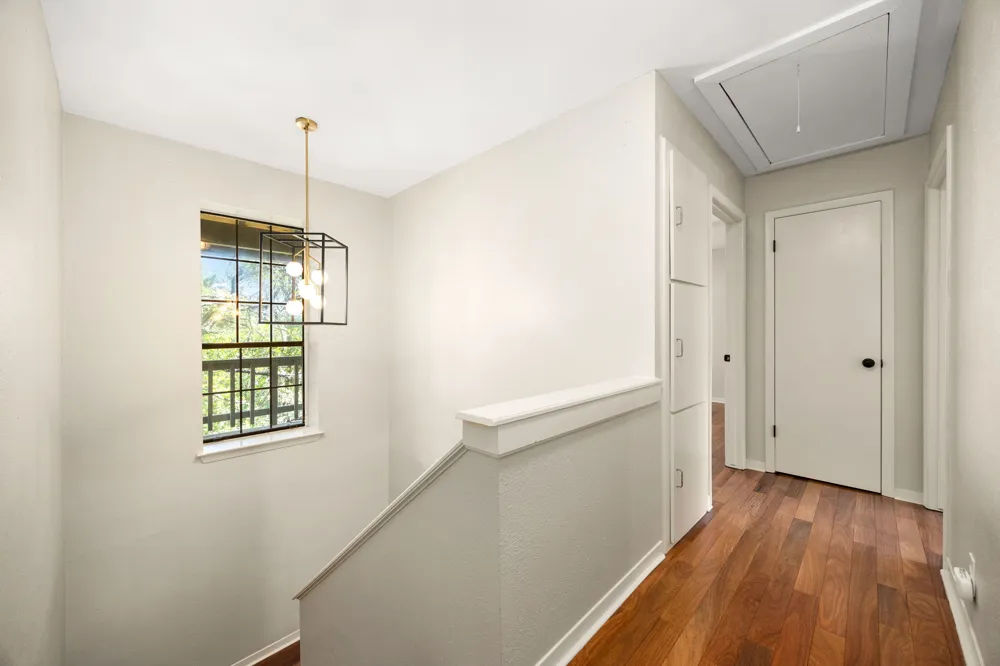 3622 Peregrine Falcon Drive Austin, TX 78746