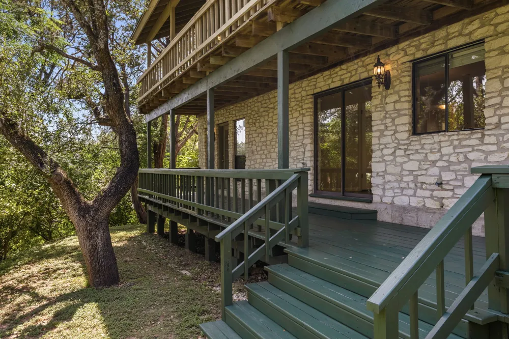 3622 Peregrine Falcon Drive Austin, TX 78746