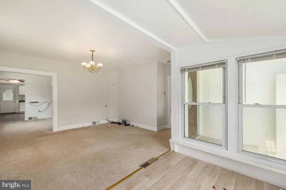 8208 MOUNT VERNON HIGHWAY Alexandria, VA 22309