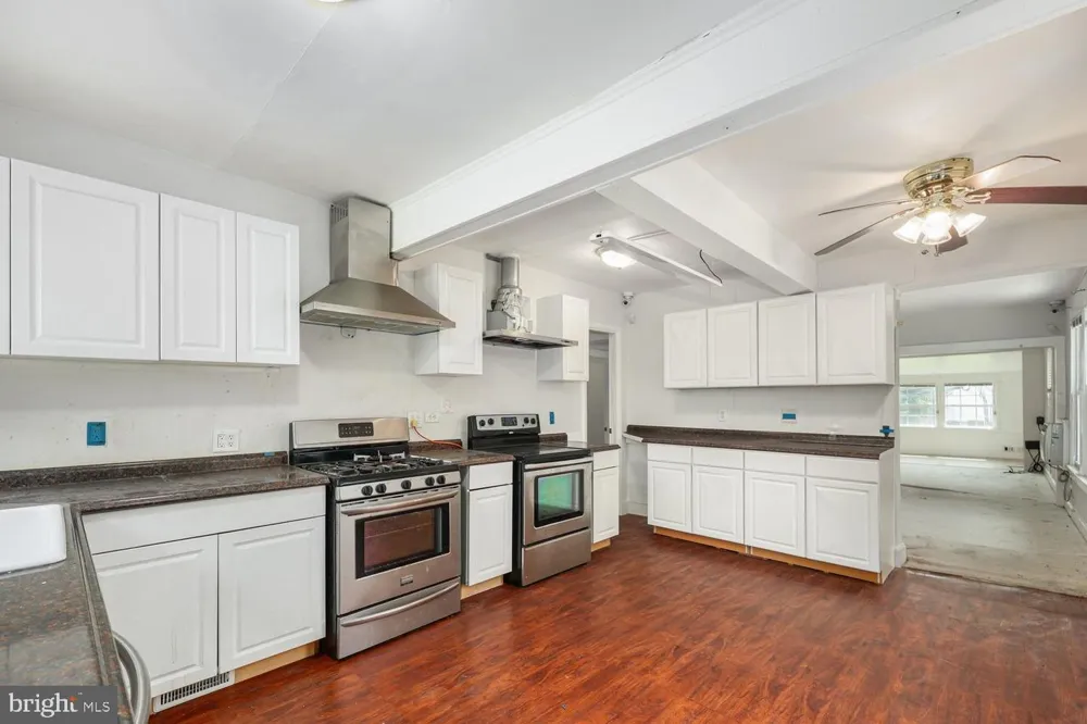 8208 MOUNT VERNON HIGHWAY Alexandria, VA 22309
