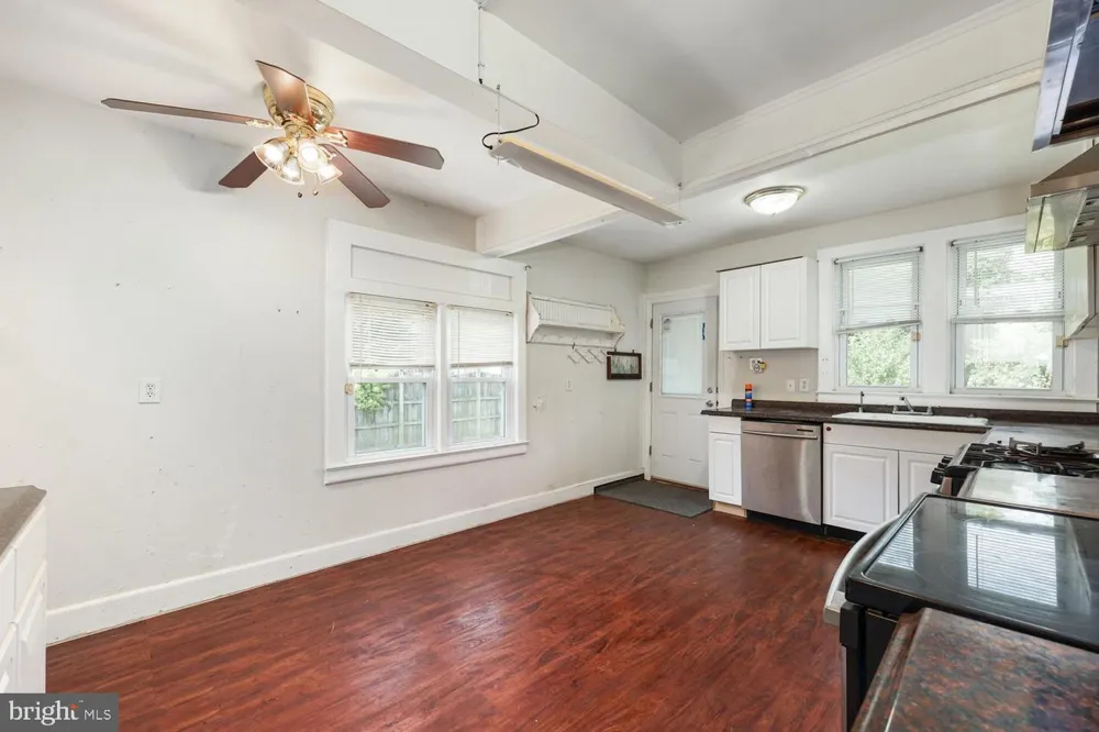 8208 MOUNT VERNON HIGHWAY Alexandria, VA 22309