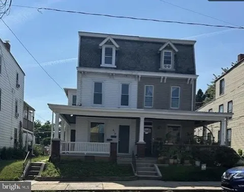414 3RD STREET