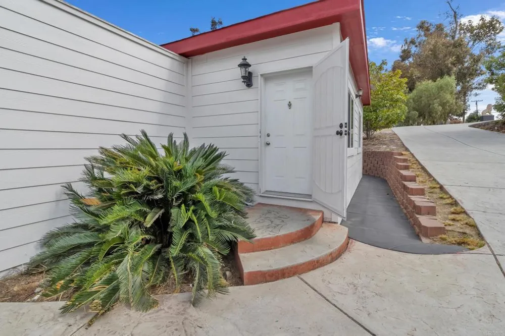 441 Rancho Santa Fe Road Encinitas, CA 92024