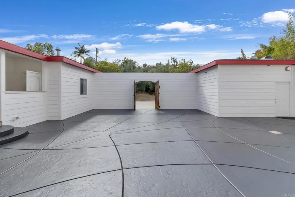 441 Rancho Santa Fe Road Encinitas, CA 92024