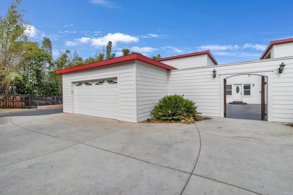 441 Rancho Santa Fe Road Encinitas, CA 92024