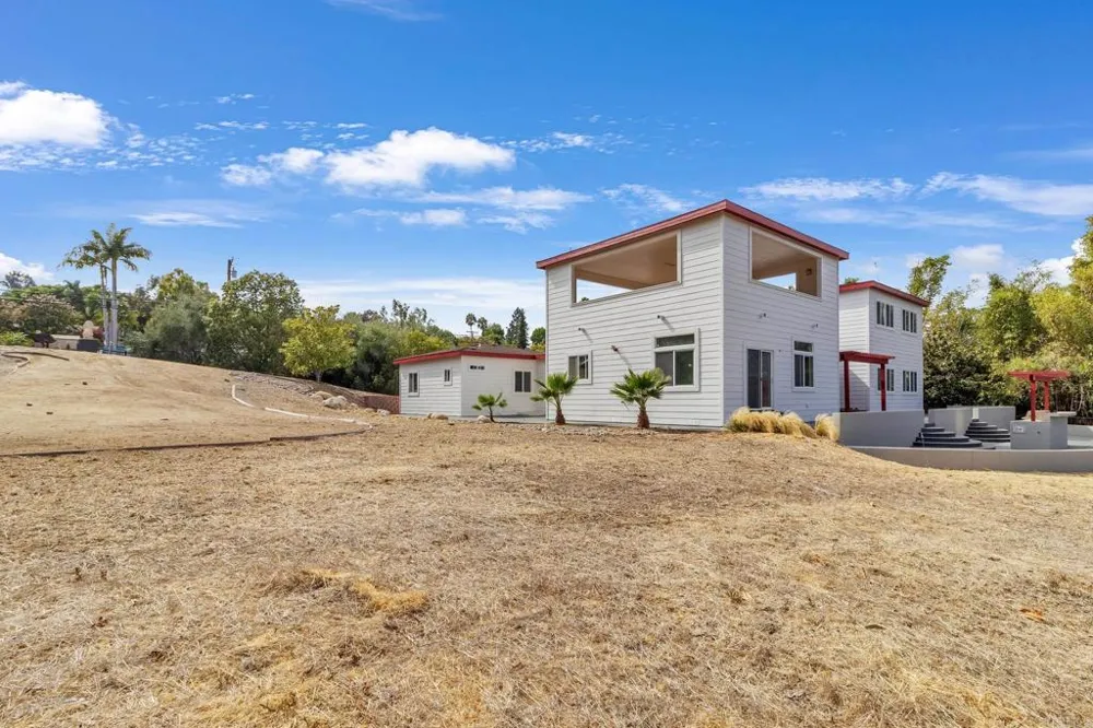 441 Rancho Santa Fe Road Encinitas, CA 92024
