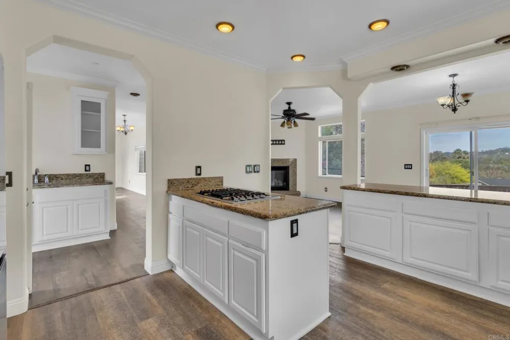 441 Rancho Santa Fe Road Encinitas, CA 92024