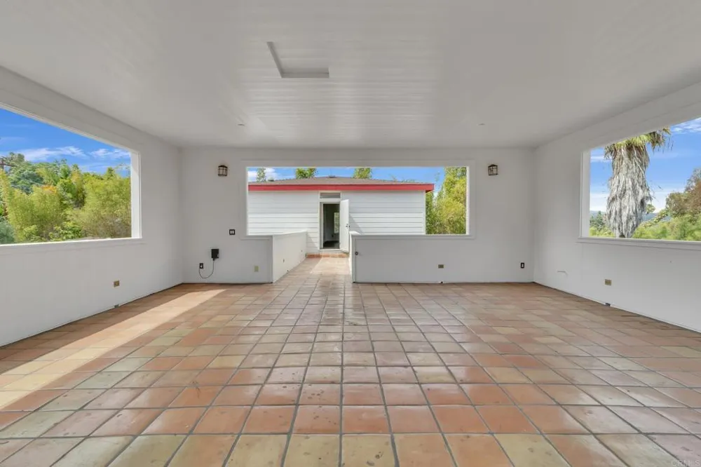 441 Rancho Santa Fe Road Encinitas, CA 92024