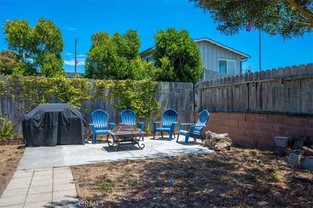 1392 7th Los Osos, CA 93402