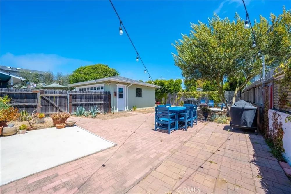 1392 7th Los Osos, CA 93402