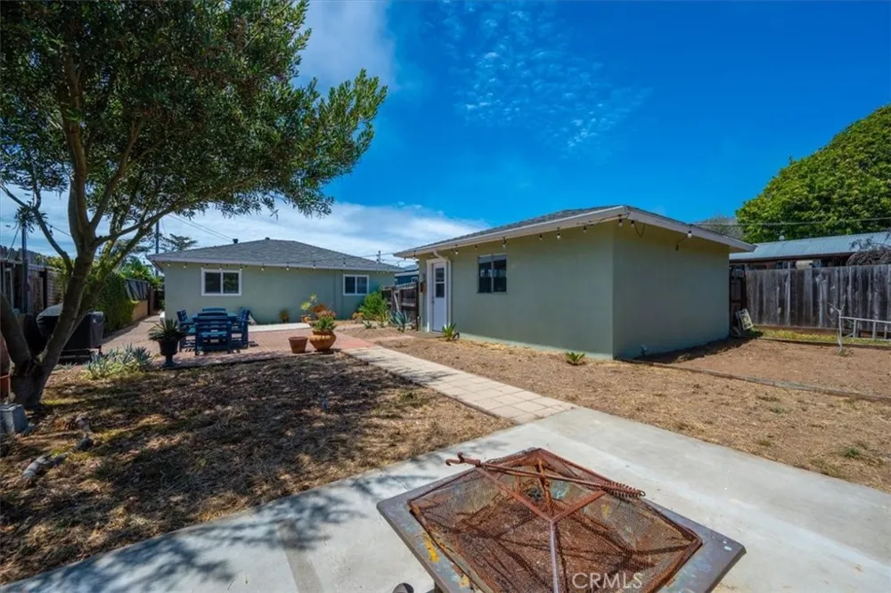 1392 7th Los Osos, CA 93402