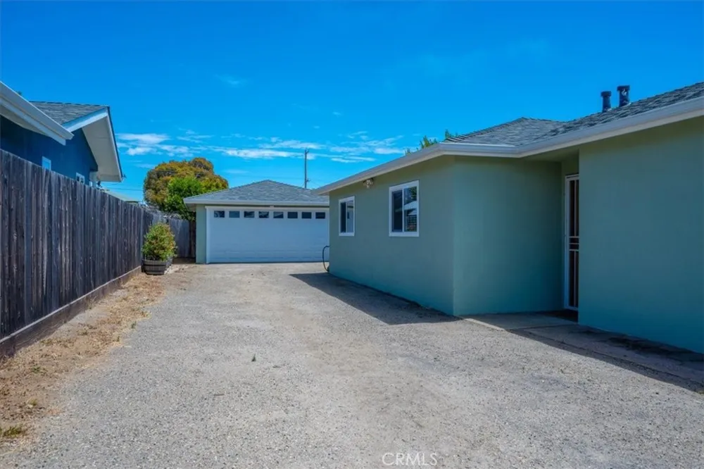 1392 7th Los Osos, CA 93402