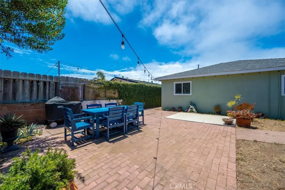 1392 7th Los Osos, CA 93402
