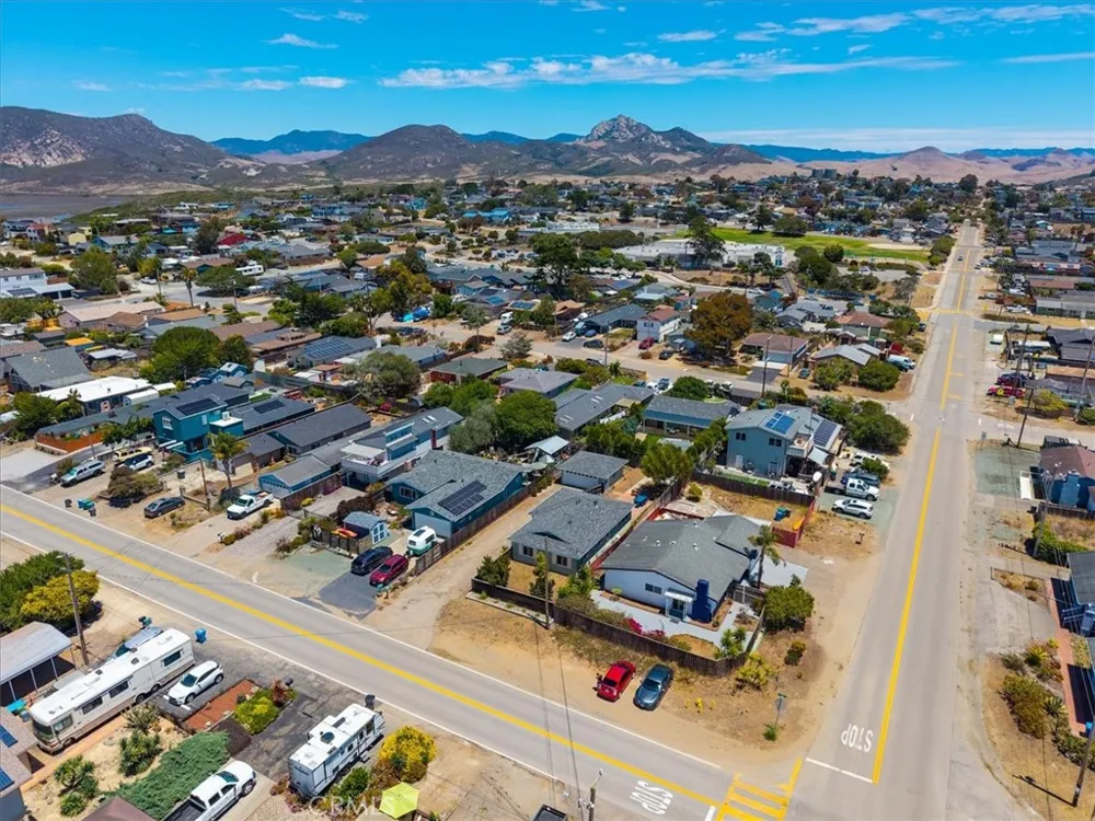 1392 7th Los Osos, CA 93402