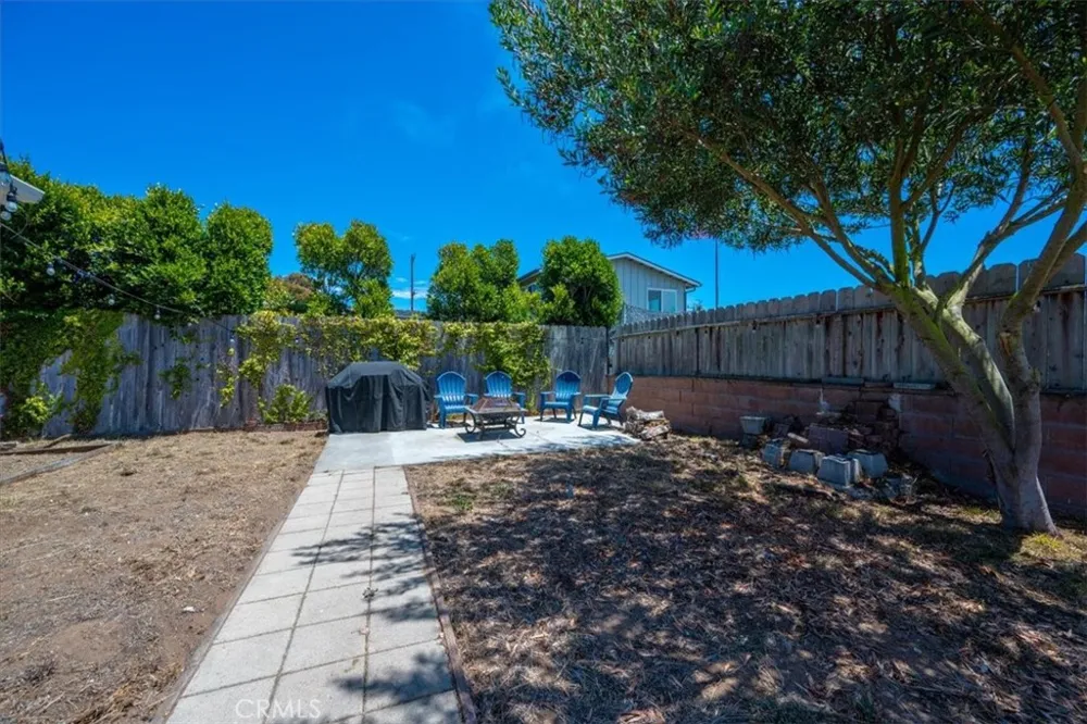 1392 7th Los Osos, CA 93402