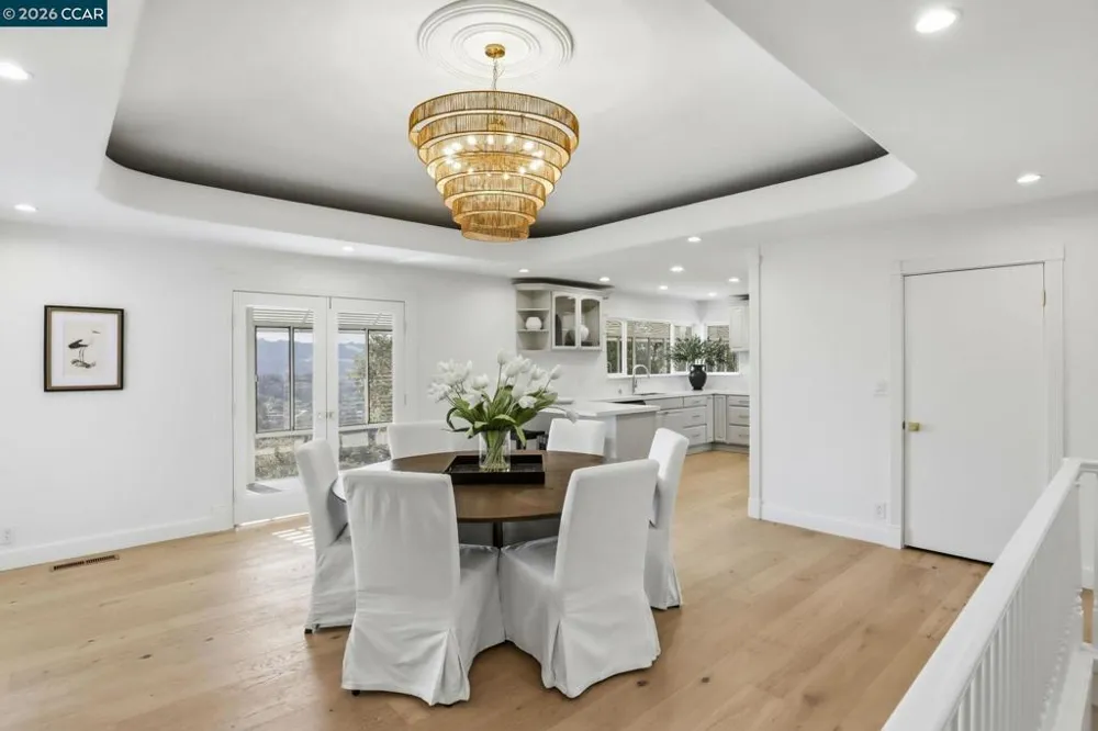 128 Diablo View Dr Orinda, CA 94563