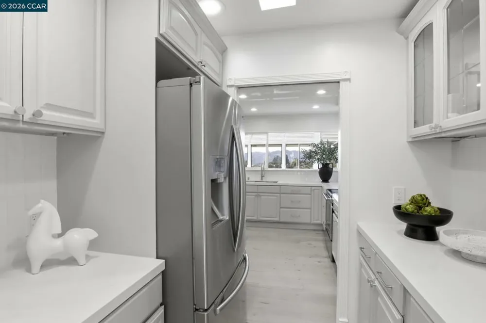 128 Diablo View Dr Orinda, CA 94563