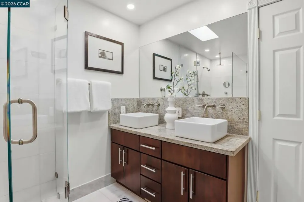 128 Diablo View Dr Orinda, CA 94563