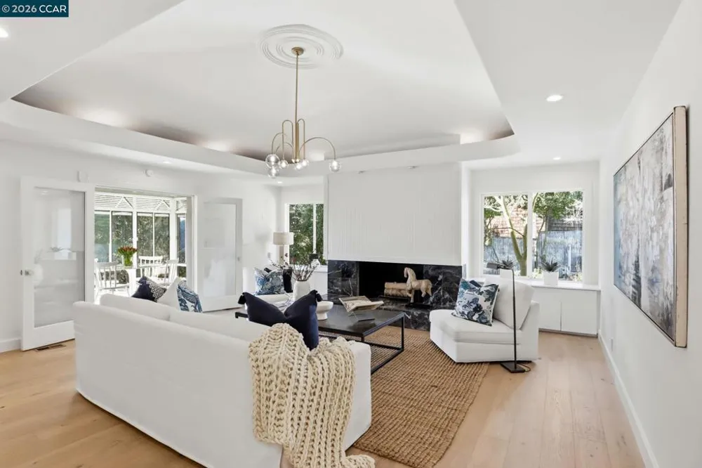 128 Diablo View Dr Orinda, CA 94563