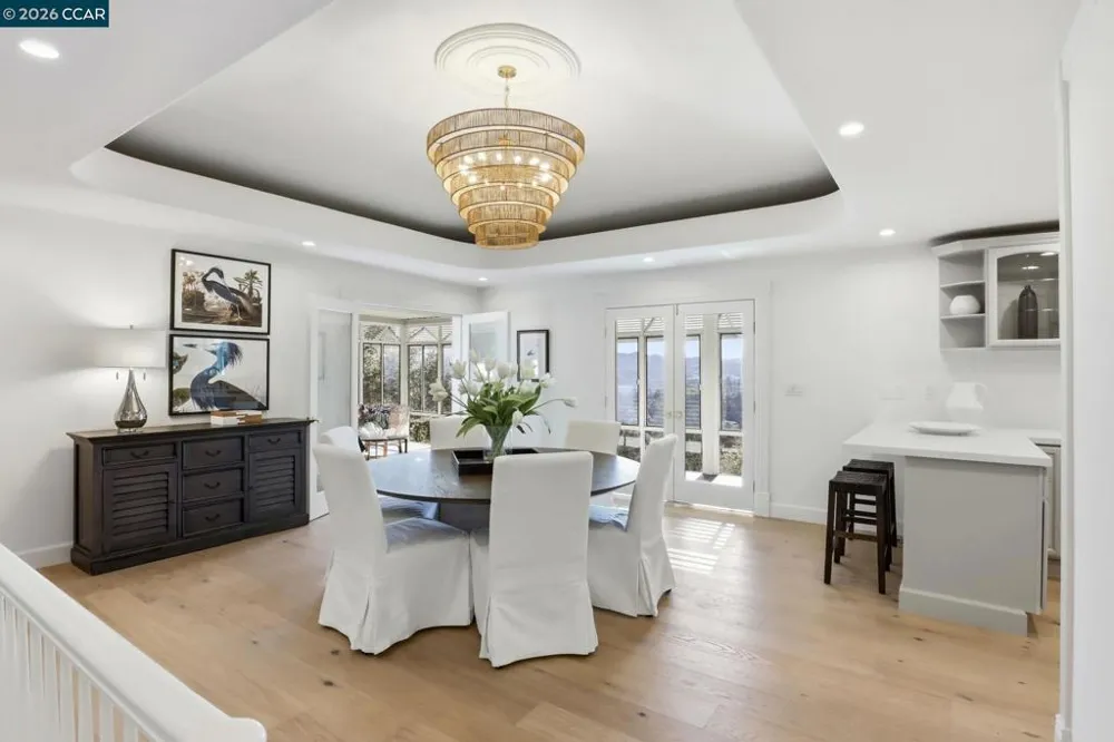 128 Diablo View Dr Orinda, CA 94563