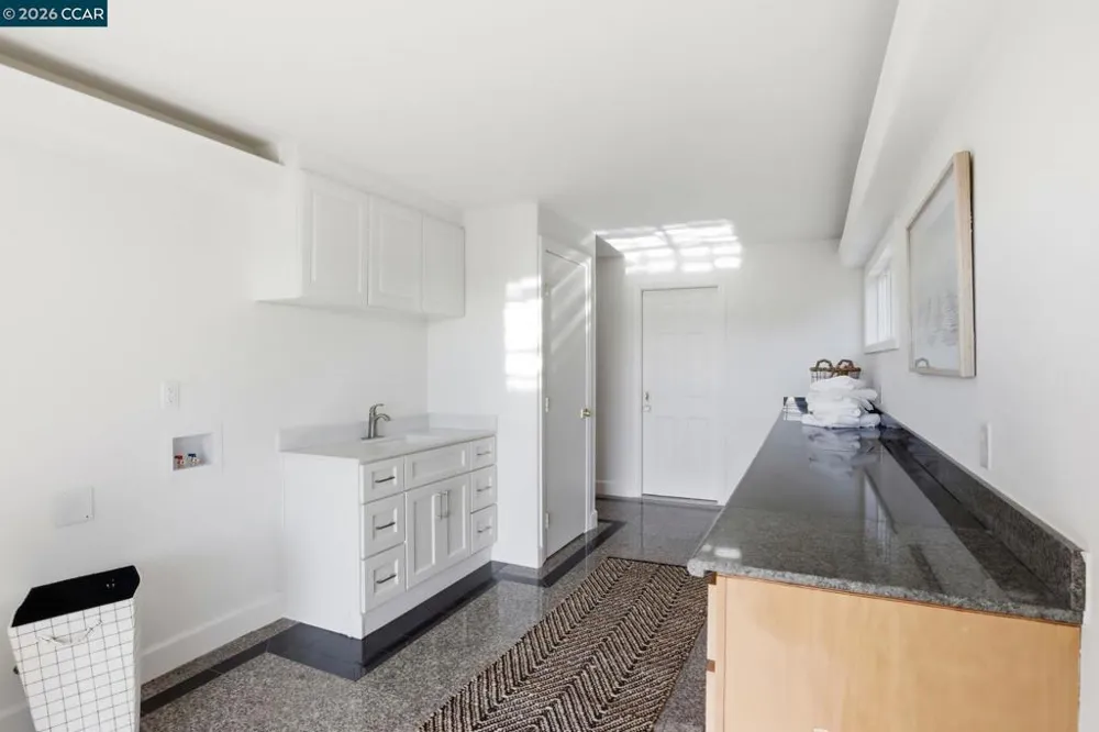 128 Diablo View Dr Orinda, CA 94563