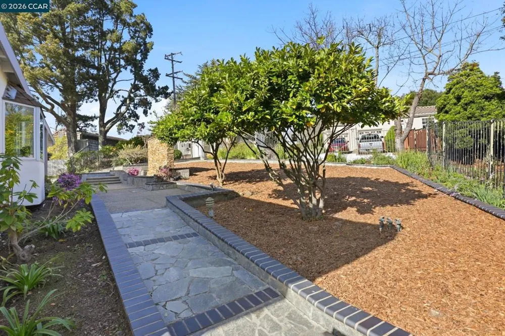 128 Diablo View Dr Orinda, CA 94563