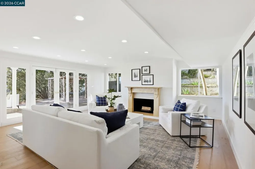 128 Diablo View Dr Orinda, CA 94563