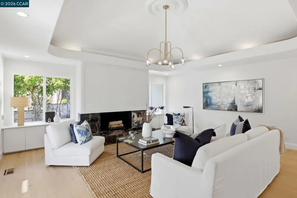 128 Diablo View Dr Orinda, CA 94563