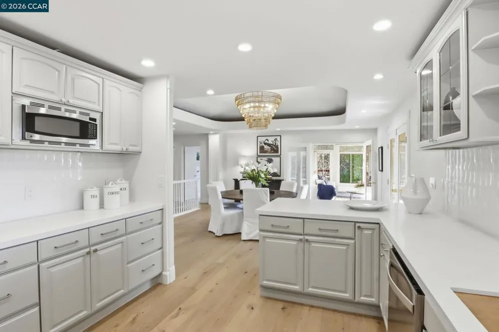 128 Diablo View Dr Orinda, CA 94563