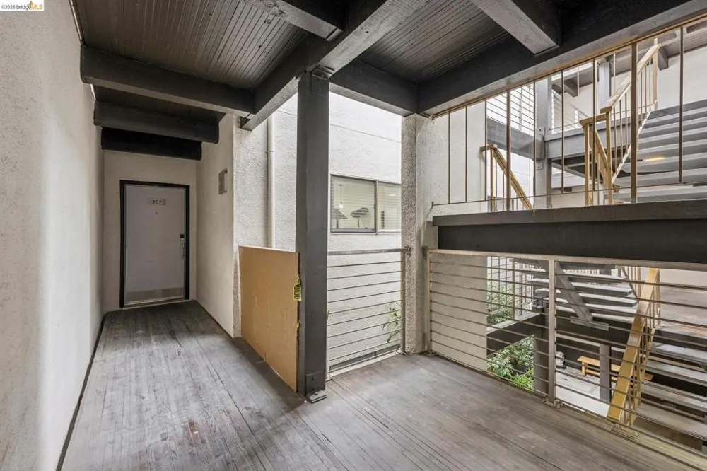 7 Embarcadero West #207 Oakland, CA 94607