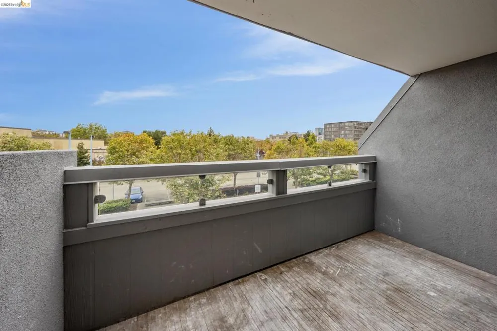 7 Embarcadero West #207 Oakland, CA 94607