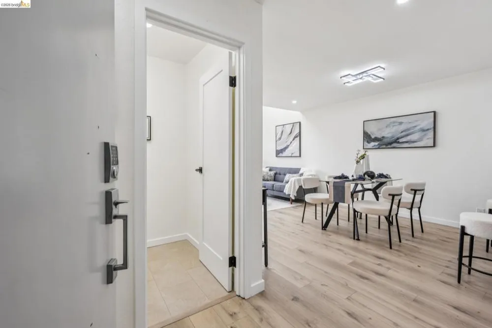 7 Embarcadero West #207 Oakland, CA 94607