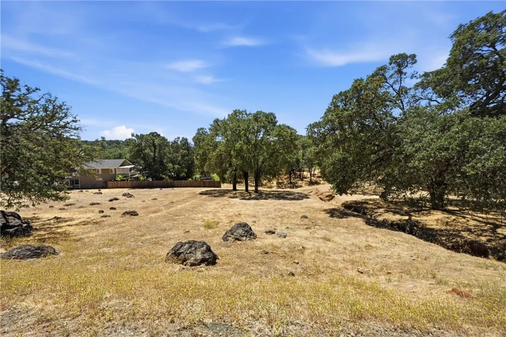 19531 Park Ridge Road Hidden Valley Lake, CA 95467