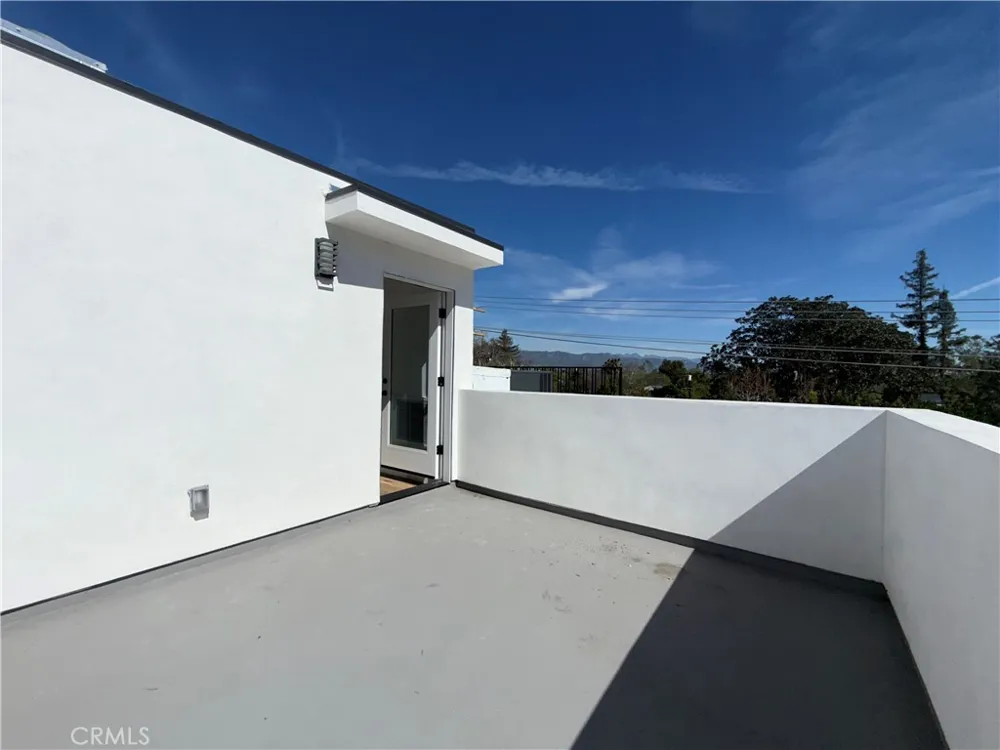 5044 Laurel Canyon Boulevard Los Angeles, CA 91607