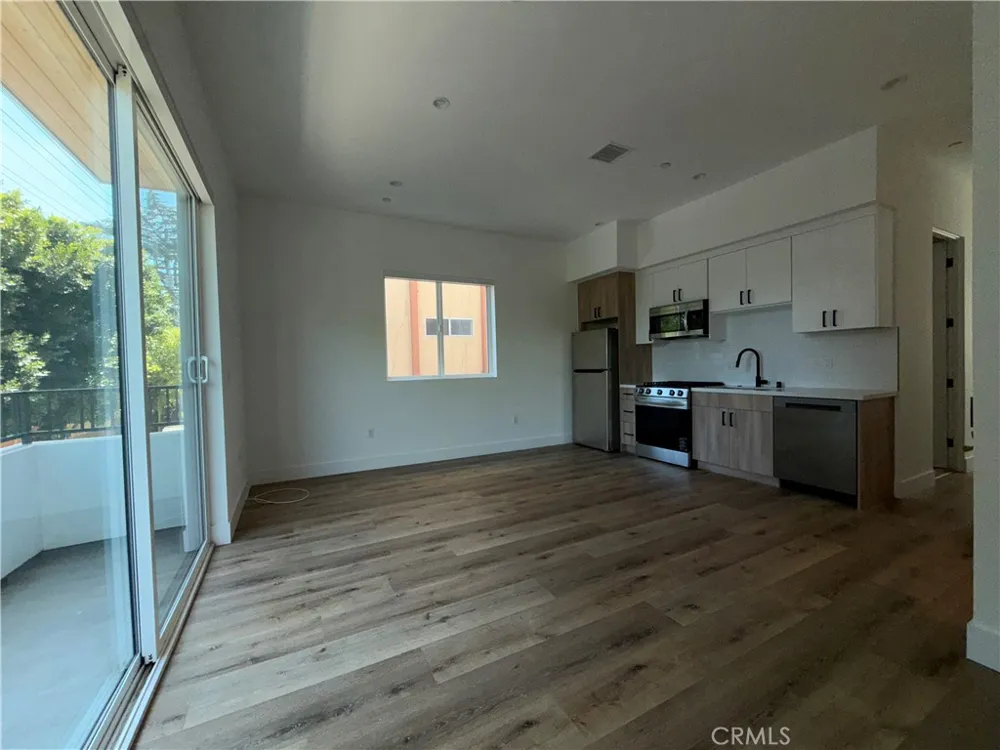 5044 Laurel Canyon Boulevard Los Angeles, CA 91607