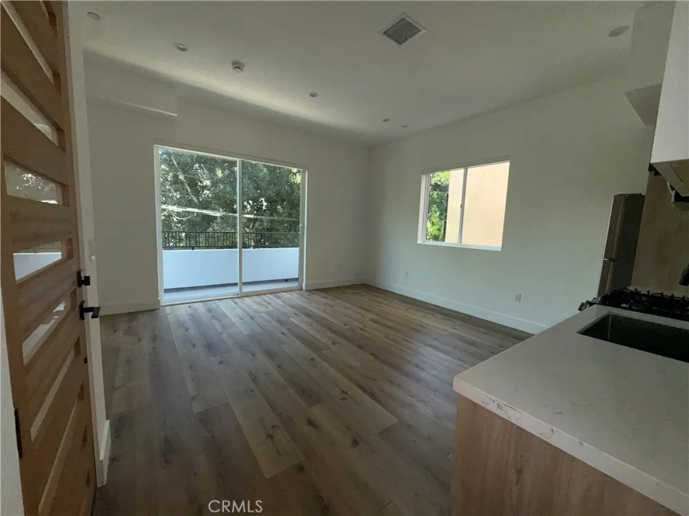 5044 Laurel Canyon Boulevard Los Angeles, CA 91607