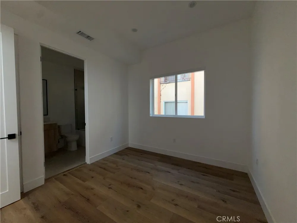 5044 Laurel Canyon Boulevard Los Angeles, CA 91607