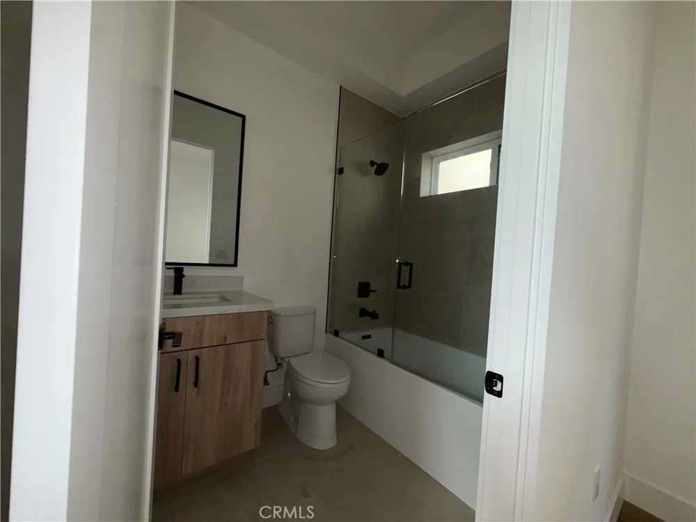 5044 Laurel Canyon Boulevard Los Angeles, CA 91607