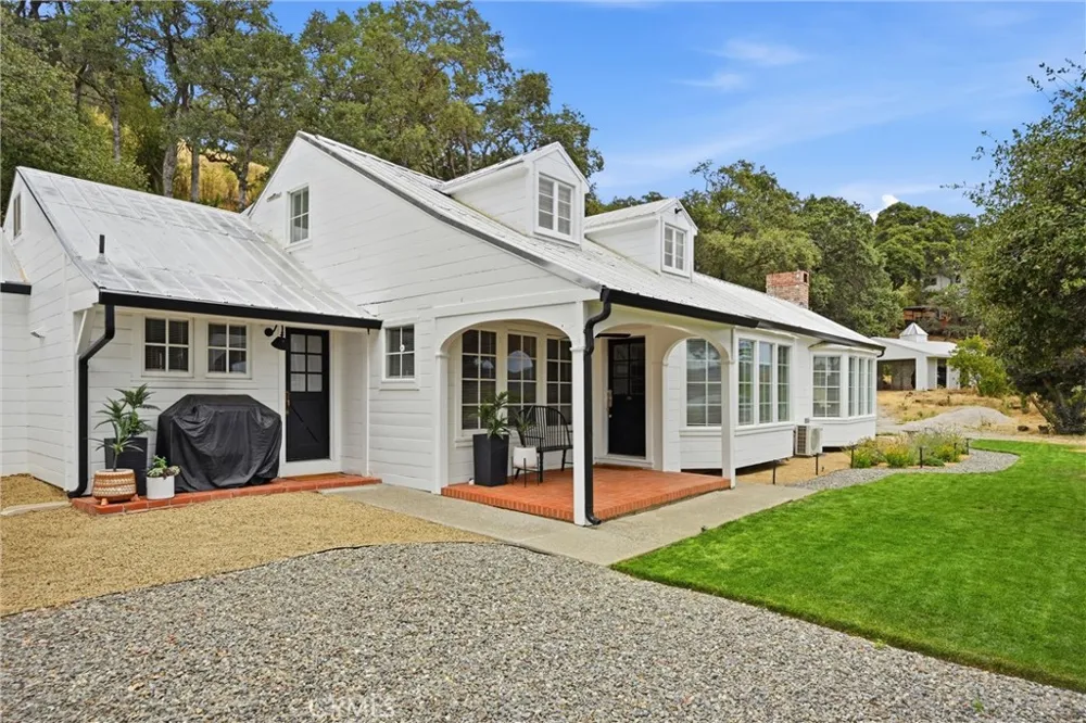 11450 E Highway 20 Clearlake Oaks, CA 95423