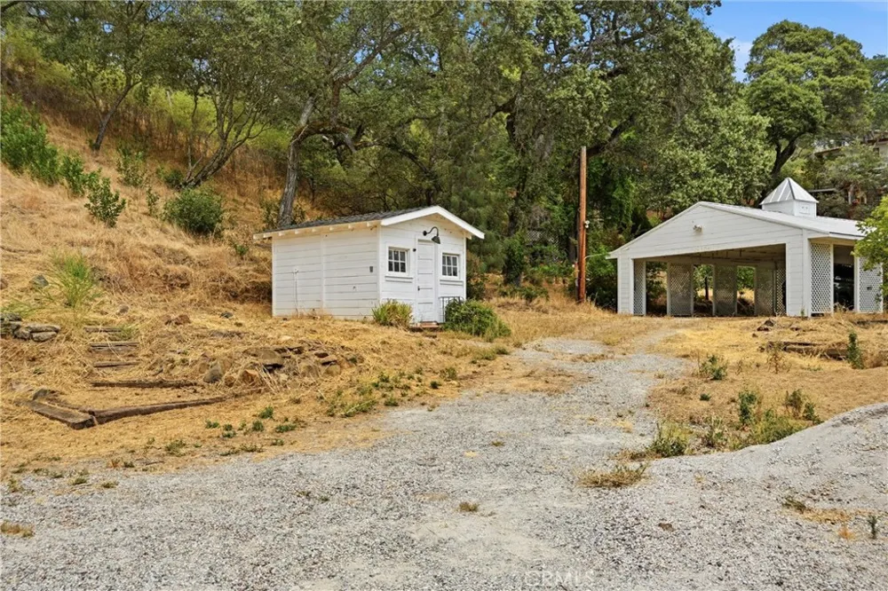 11450 E Highway 20 Clearlake Oaks, CA 95423
