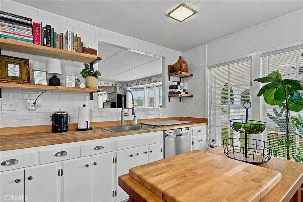 11450 E Highway 20 Clearlake Oaks, CA 95423