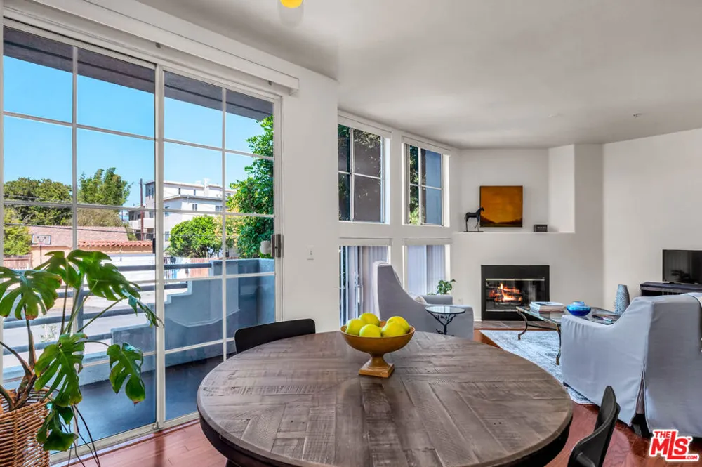 3613 Glendon Avenue #101 Los Angeles, CA 90034