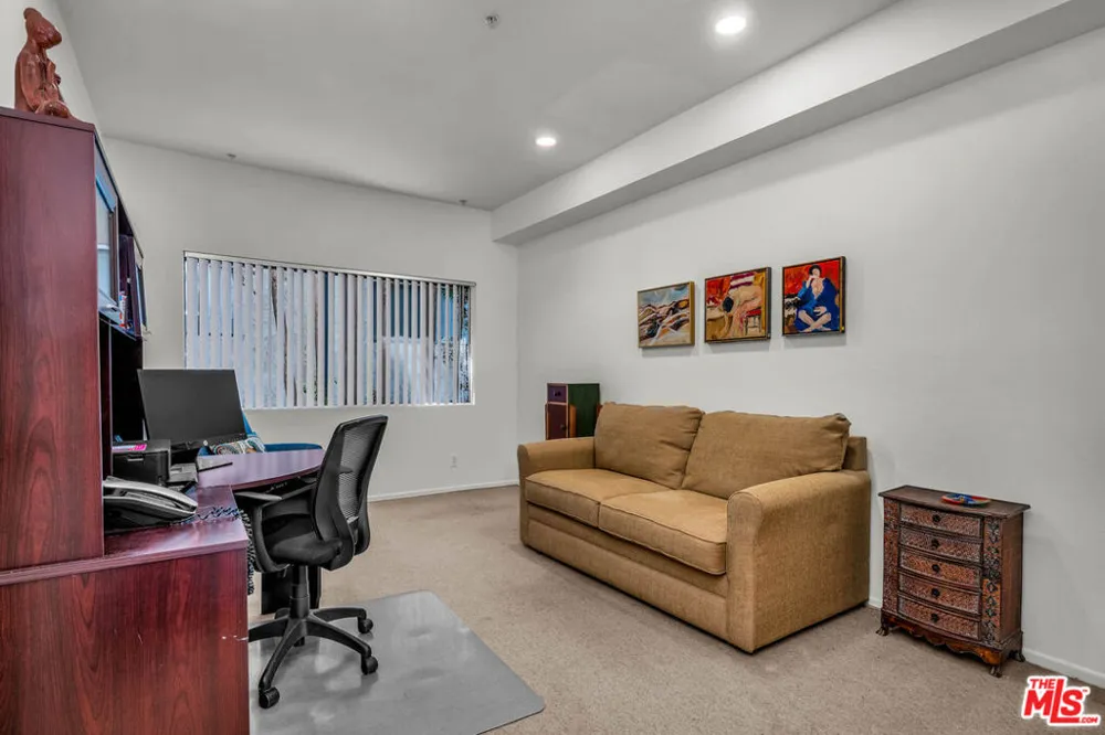 3613 Glendon Avenue #101 Los Angeles, CA 90034