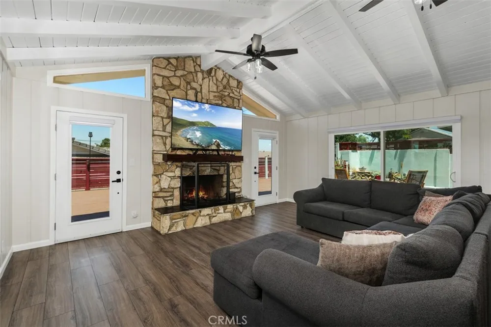 315 E Monterey Corona, CA 92879
