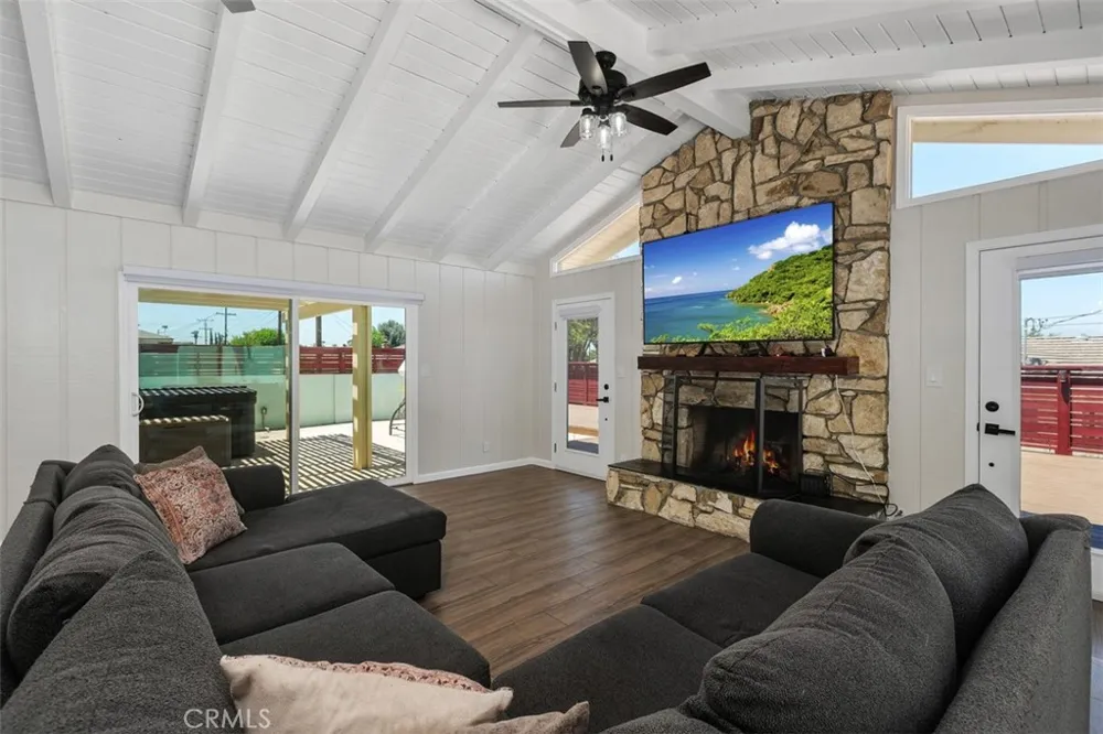 315 E Monterey Corona, CA 92879