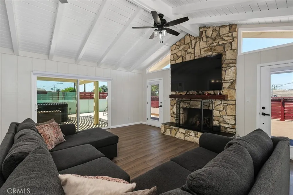 315 E Monterey Corona, CA 92879