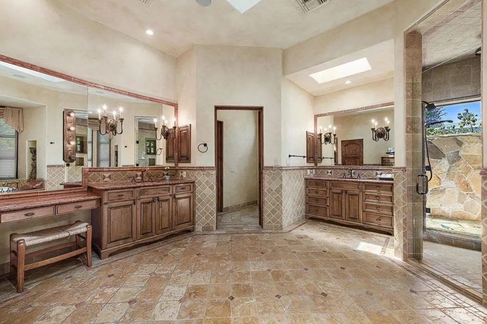 49518 Hidden Valley Trail Indian Wells, CA 92210