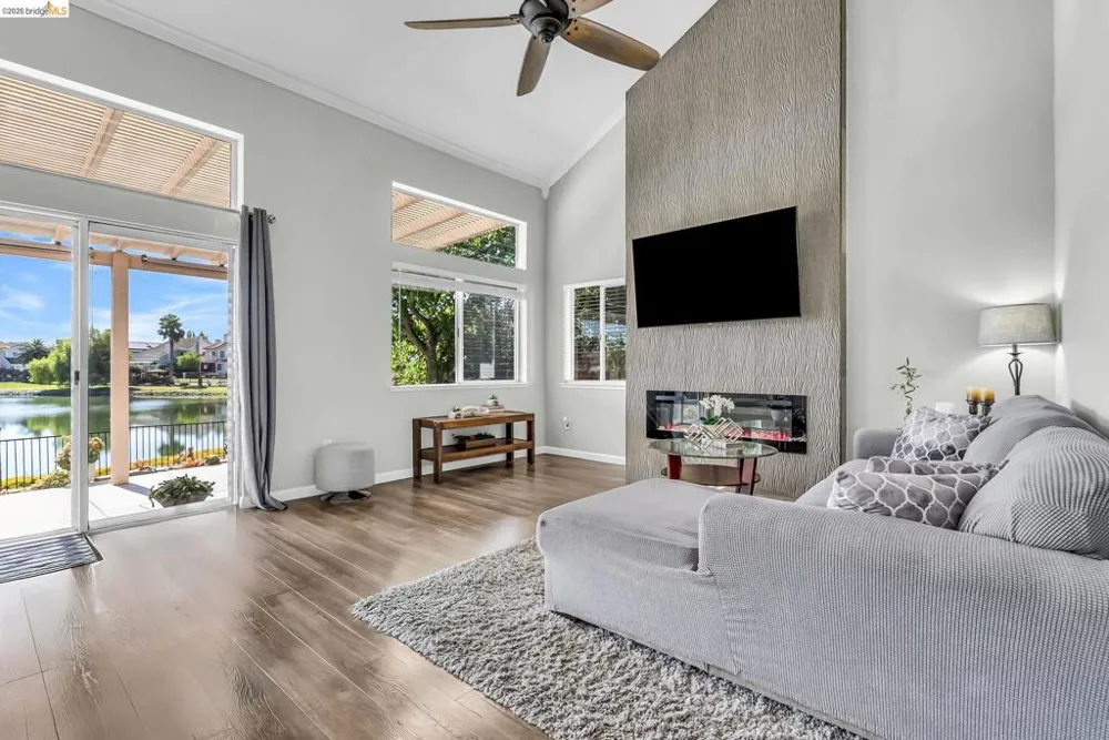 2435 PINEHURST COURT Discovery Bay, CA 94505