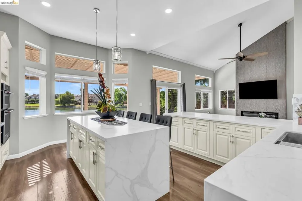 2435 PINEHURST COURT Discovery Bay, CA 94505