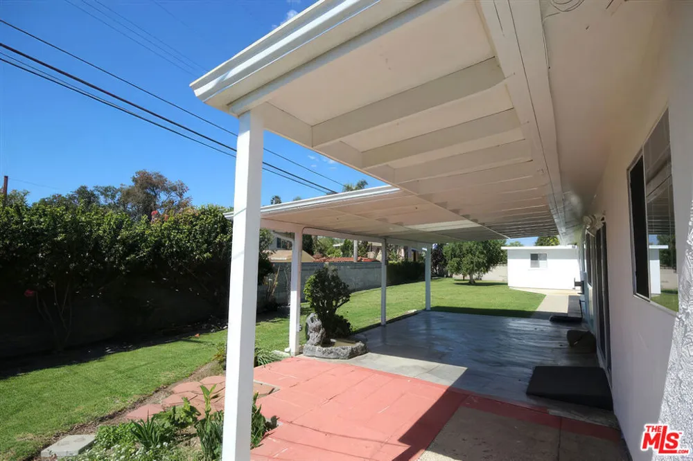 1051 Gill Avenue Port Hueneme, CA 93041
